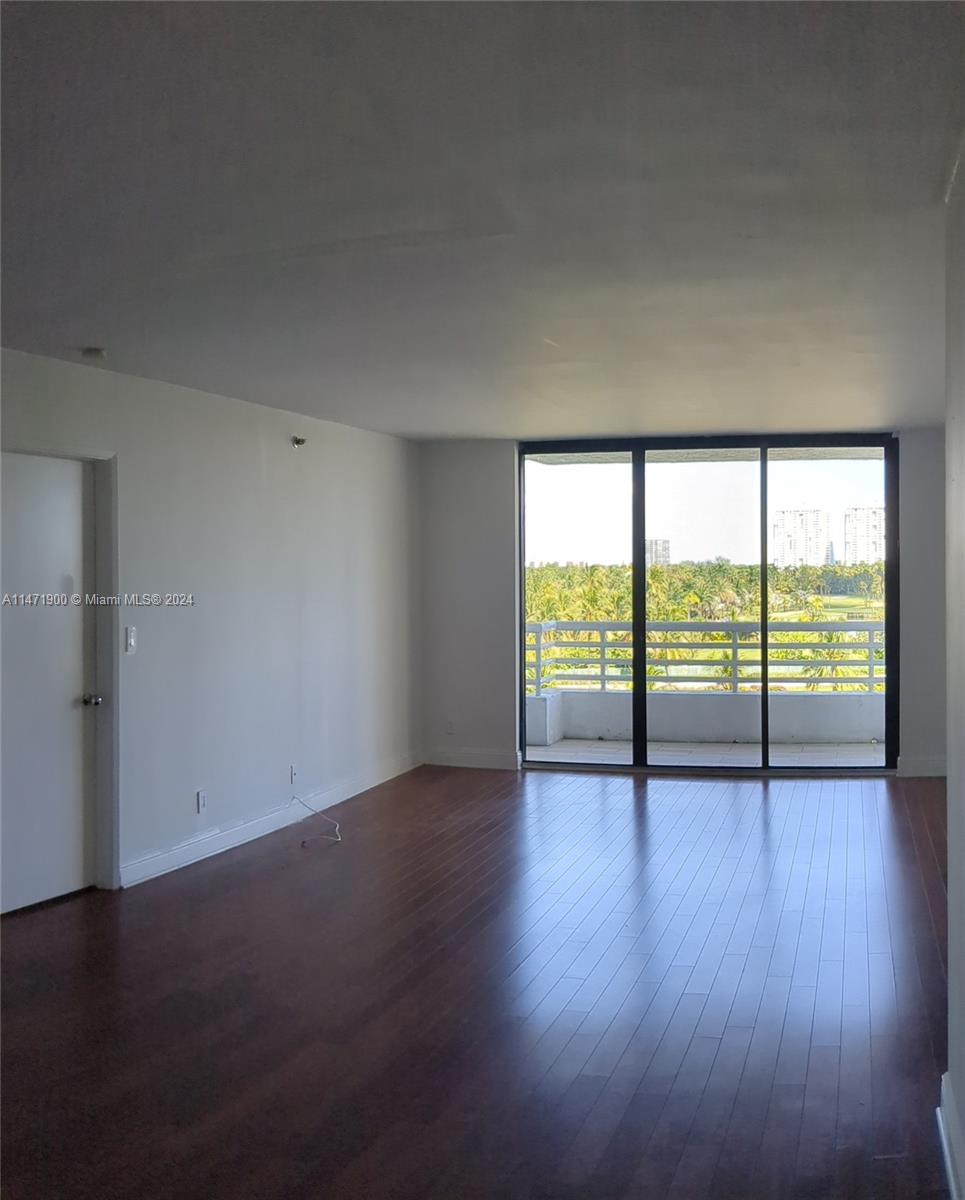 PARC CENTRAL AVENTURA EAS - Residential