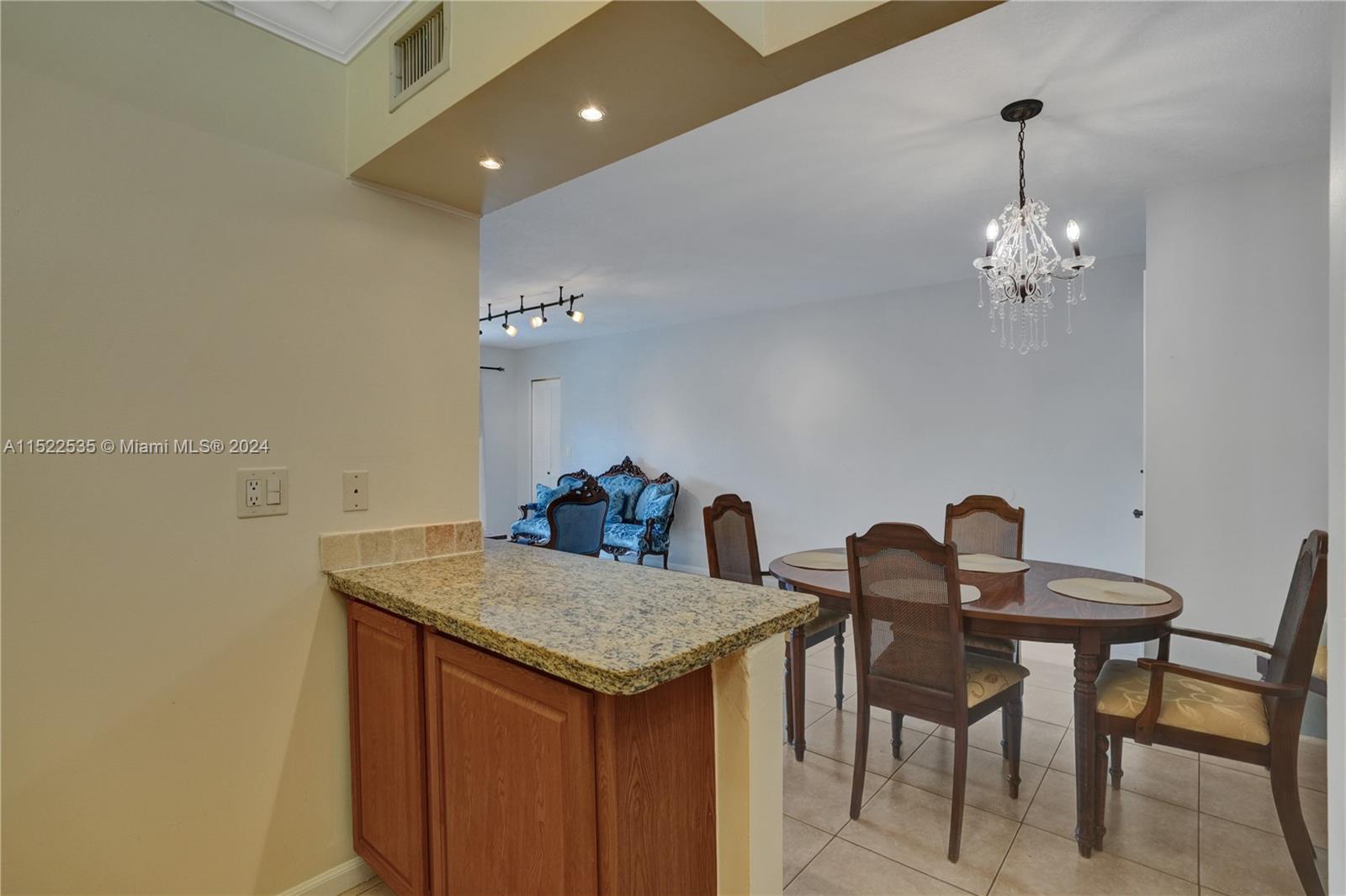 CYPRESS CLUB CONDO - Residential Lease