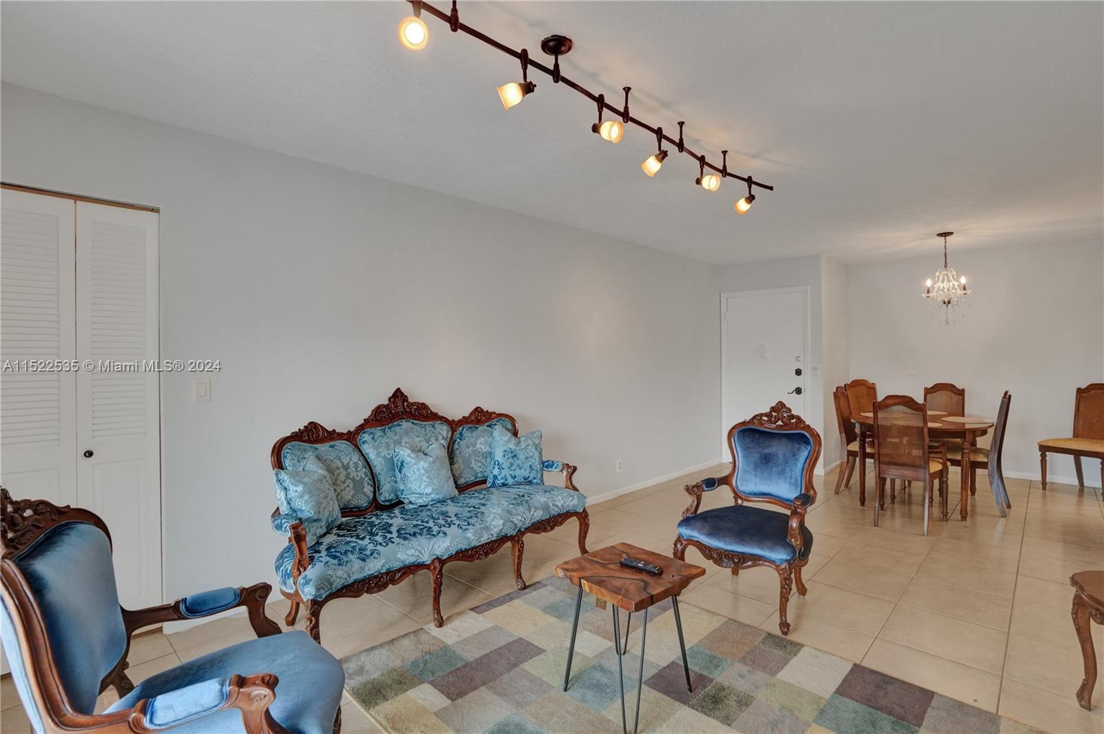 CYPRESS CLUB CONDO - Residential Lease