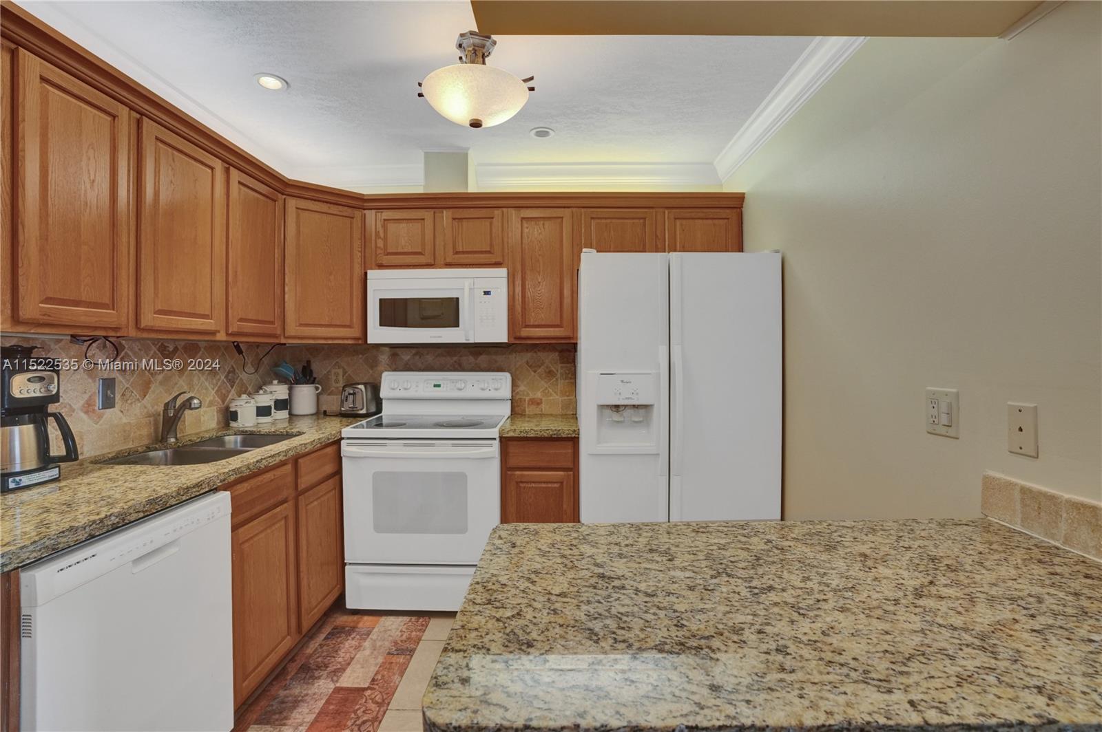CYPRESS CLUB CONDO - Residential Lease