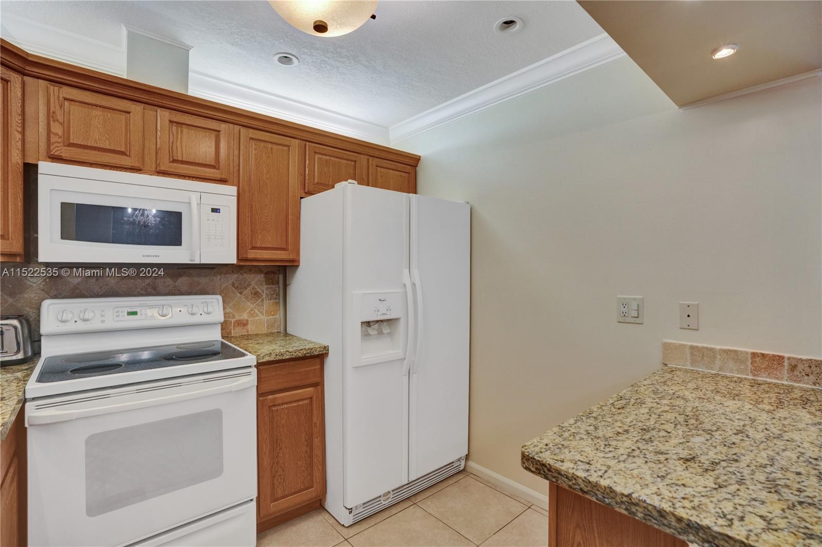 CYPRESS CLUB CONDO - Residential Lease