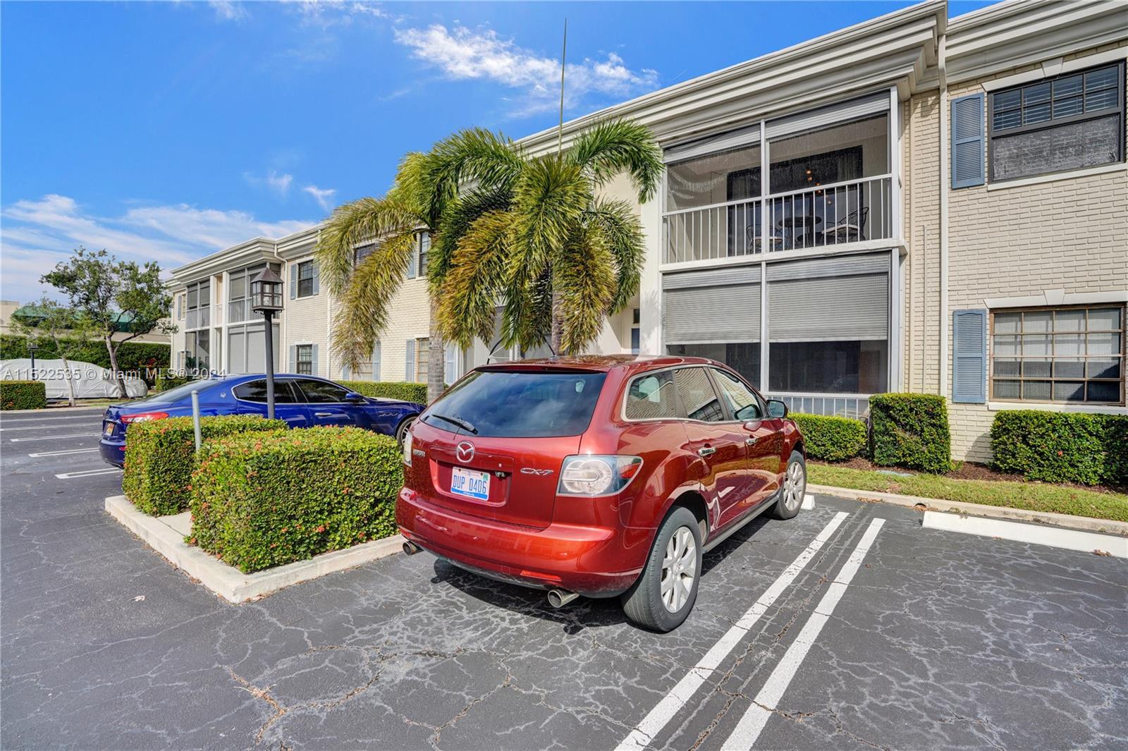 CYPRESS CLUB CONDO - Residential Lease