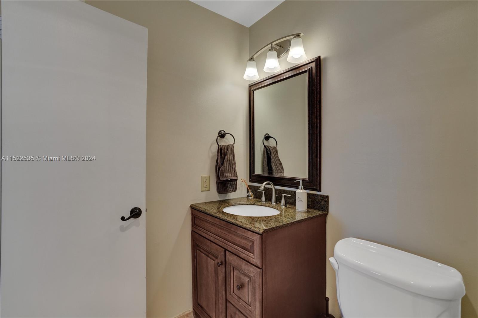 CYPRESS CLUB CONDO - Residential Lease