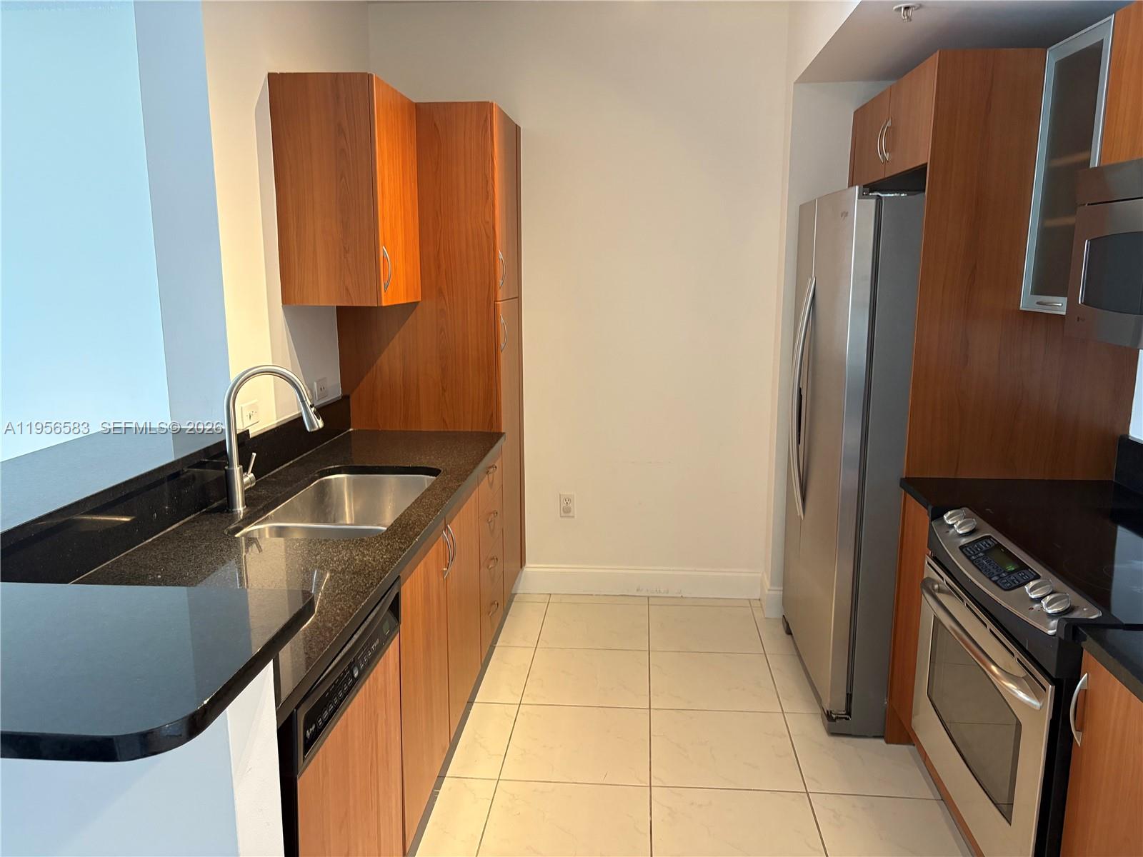 VENTURE AT AVENTURA EAST - Residential