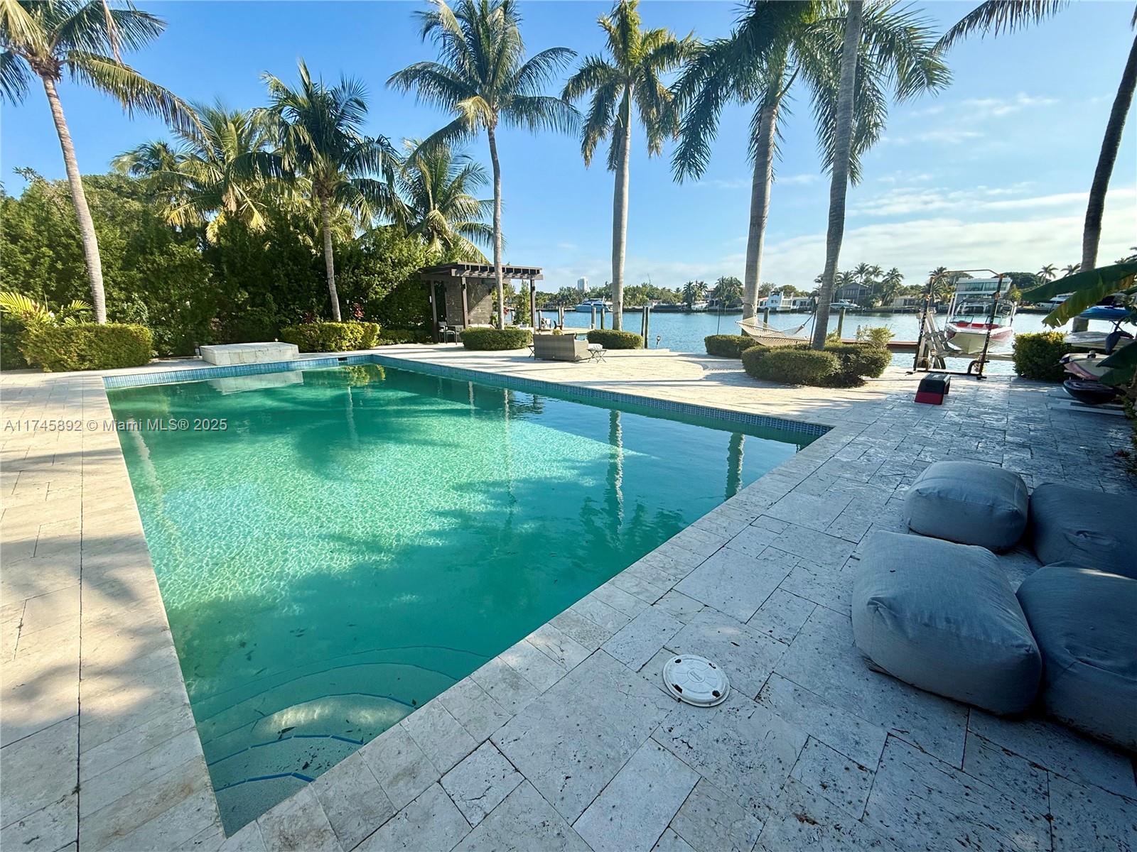 BISCAYNE POINT - Residential