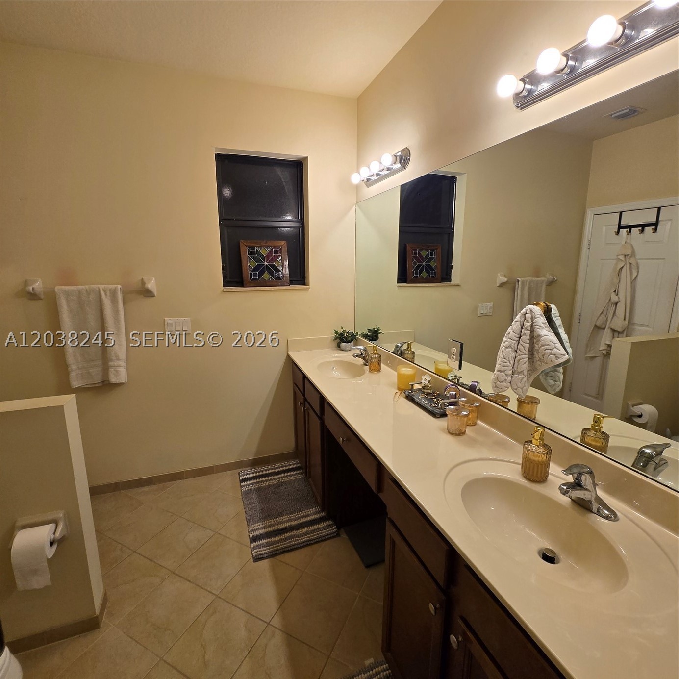 SILVER PALM EAST SEC THRE - Residential