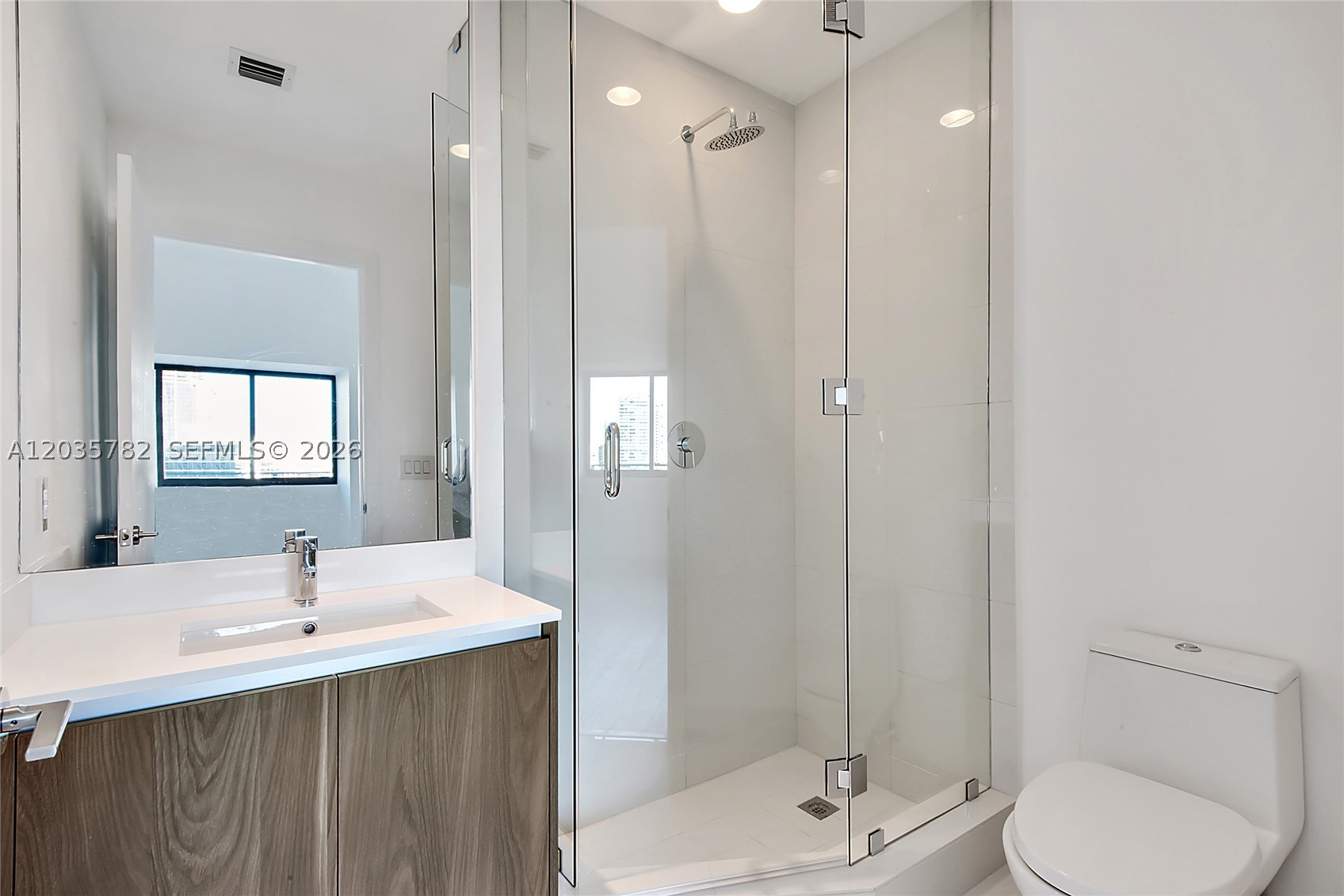 GRAN PARAISO CONDO - Residential Lease