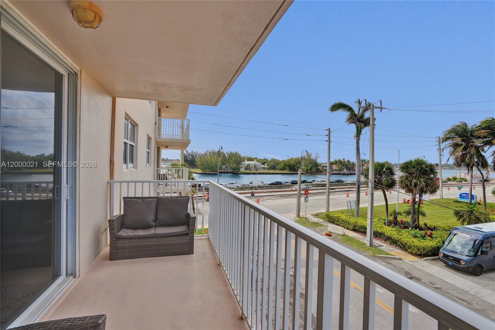 STRATFORD TOWERS CONDO - Residential