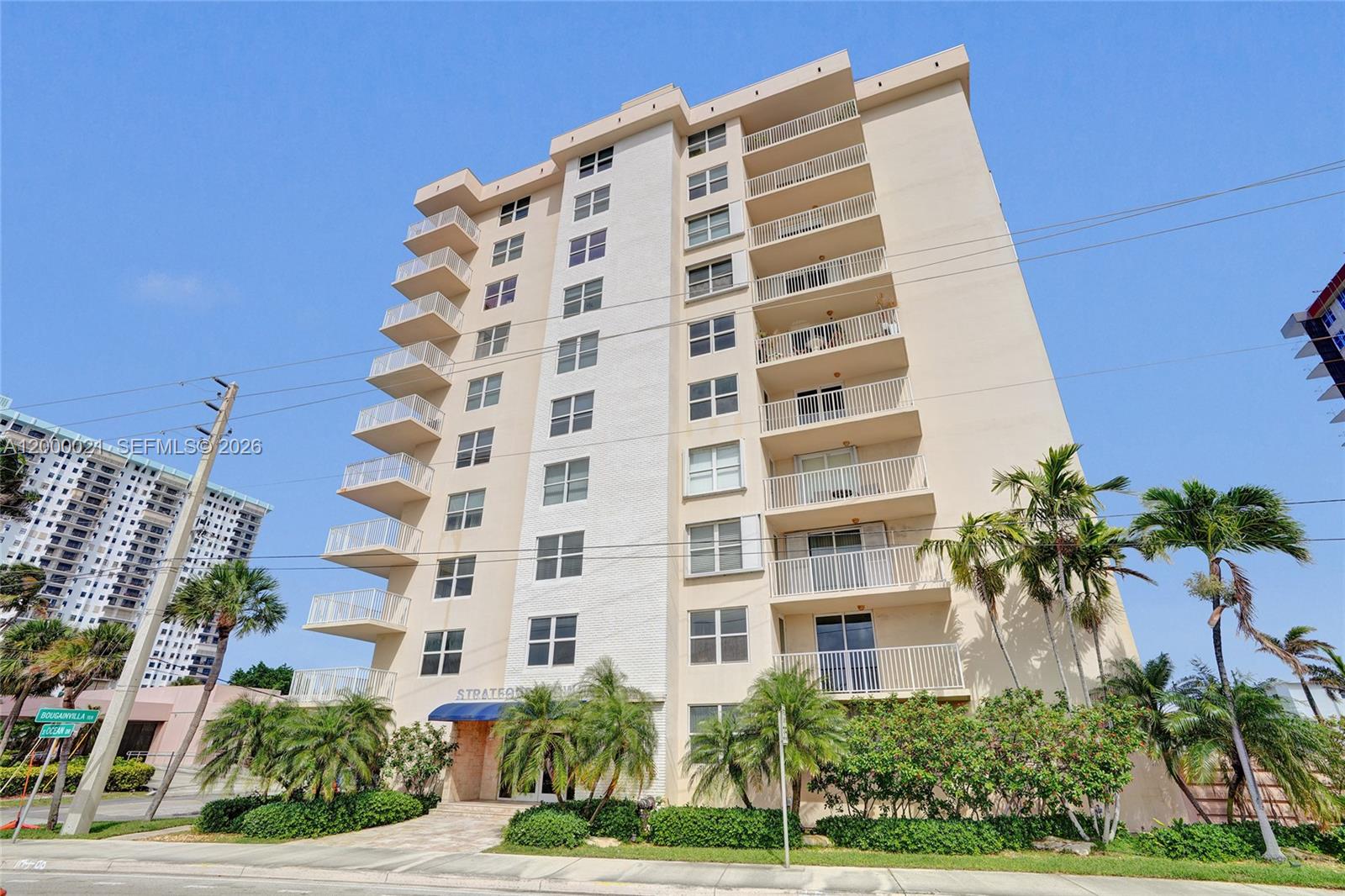 STRATFORD TOWERS CONDO - Residential