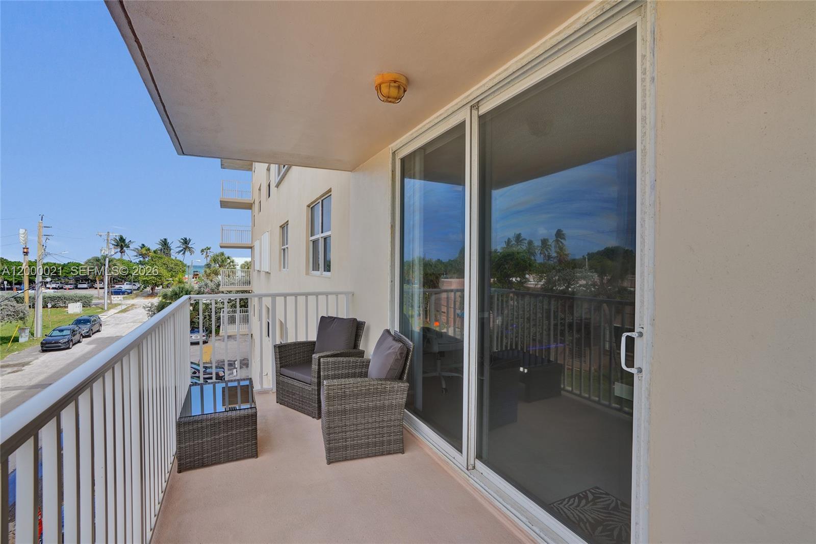 STRATFORD TOWERS CONDO - Residential