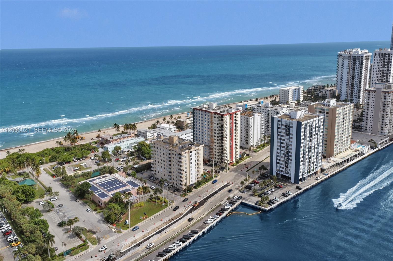 STRATFORD TOWERS CONDO - Residential