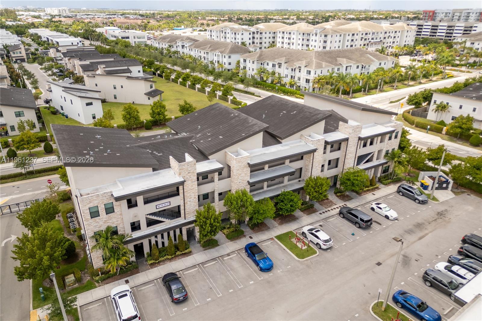 APEX AT PARK CENTRAL COND - Residential
