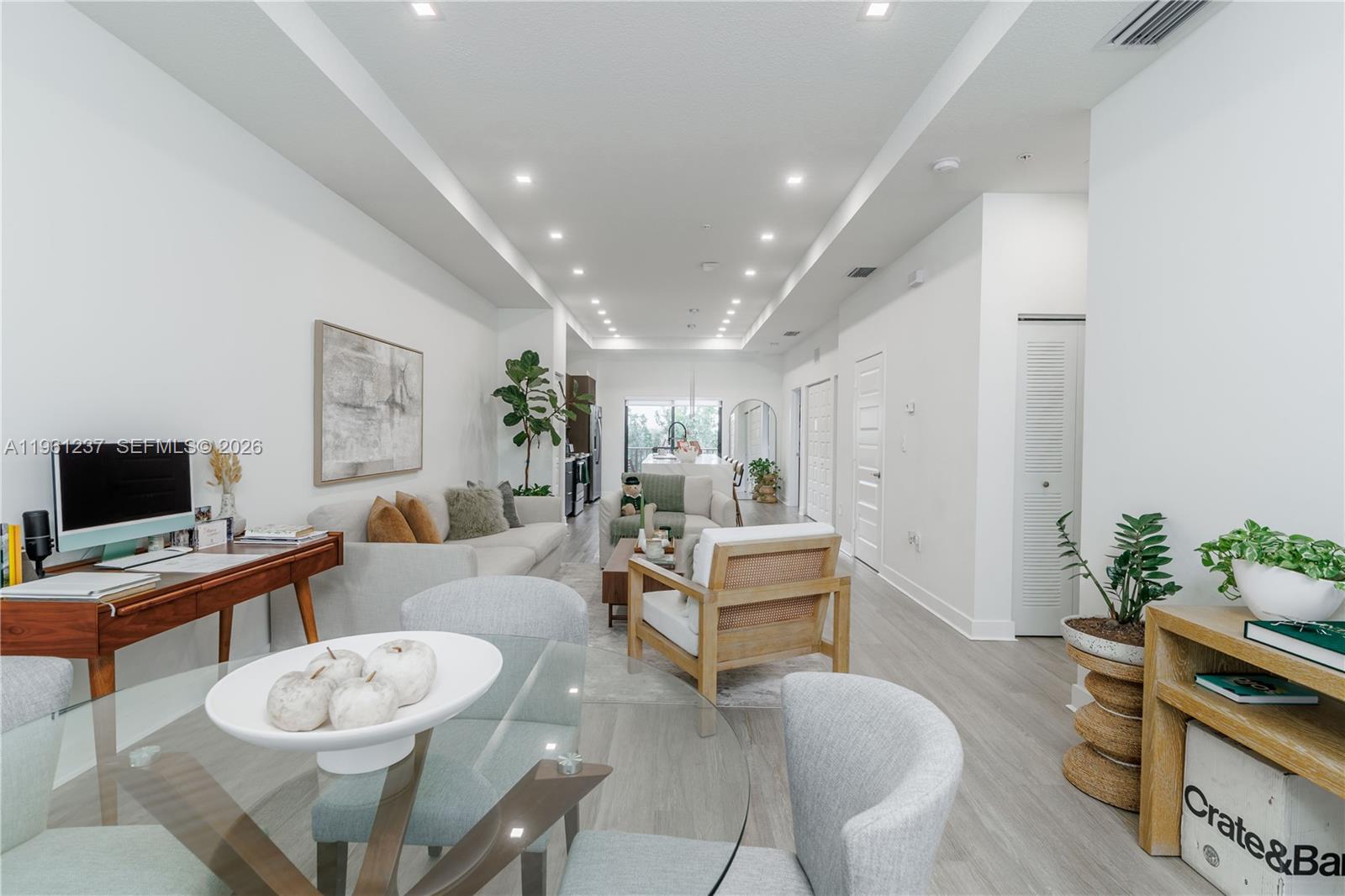 APEX AT PARK CENTRAL COND - Residential