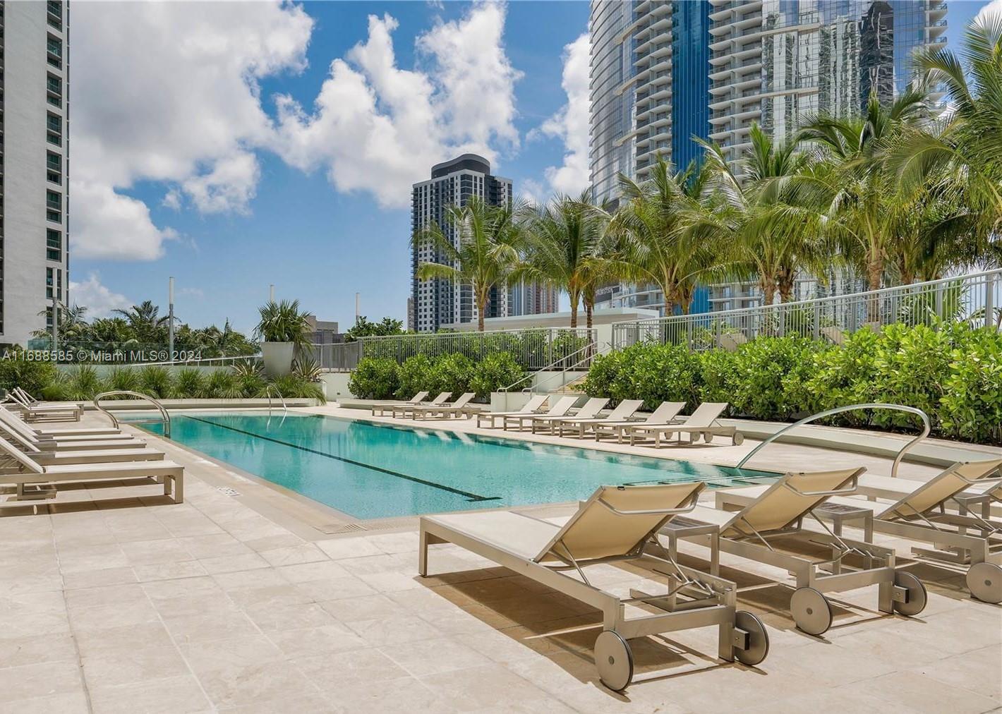 900 BISCAYNE BAY CONDO - Residential Lease