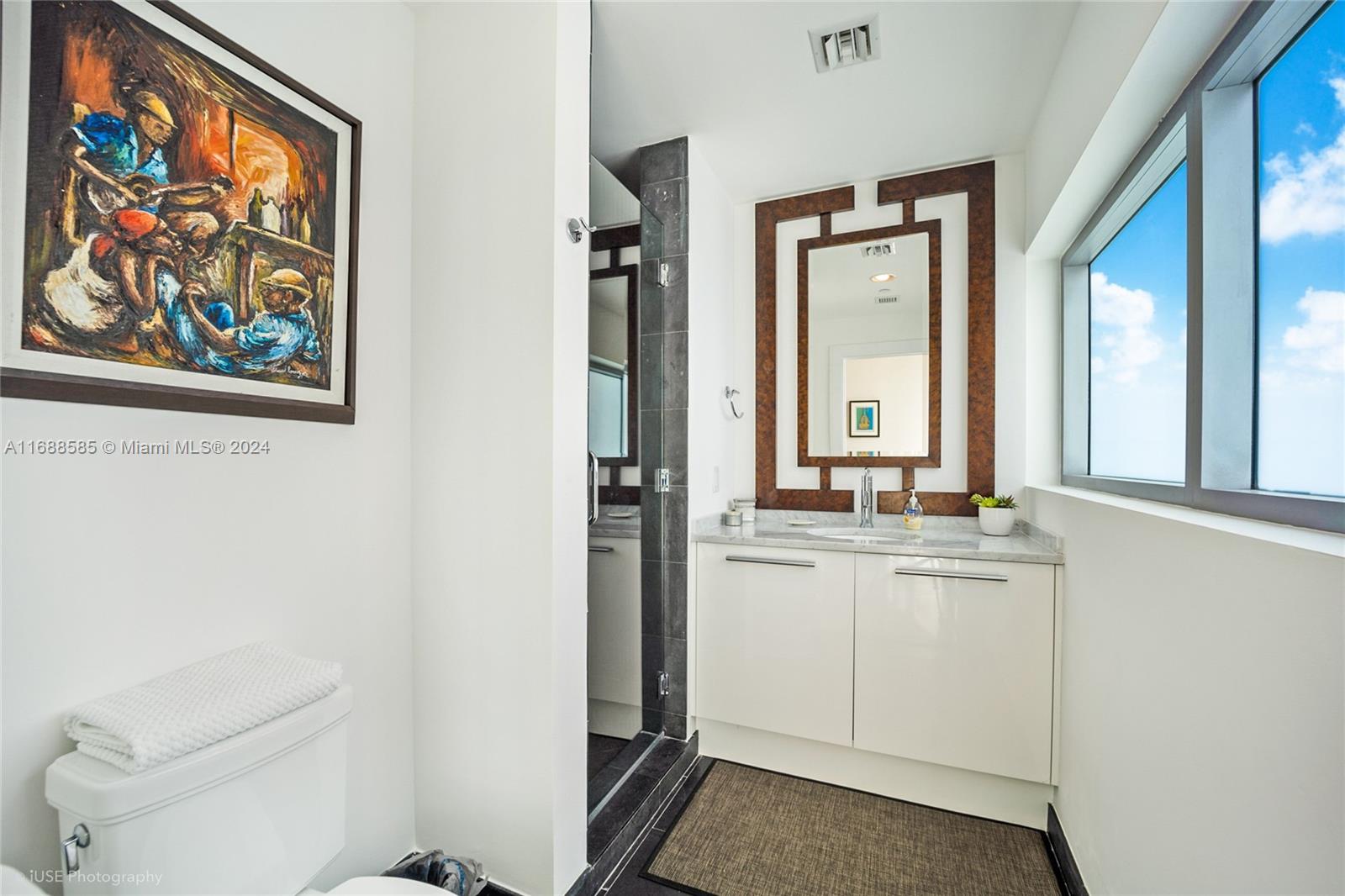 900 BISCAYNE BAY CONDO - Residential Lease