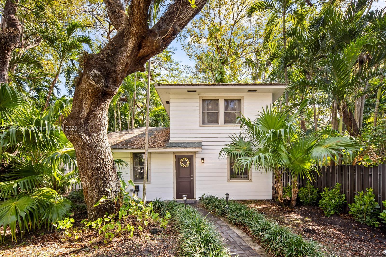 SPRING GARDEN - Residential Lease