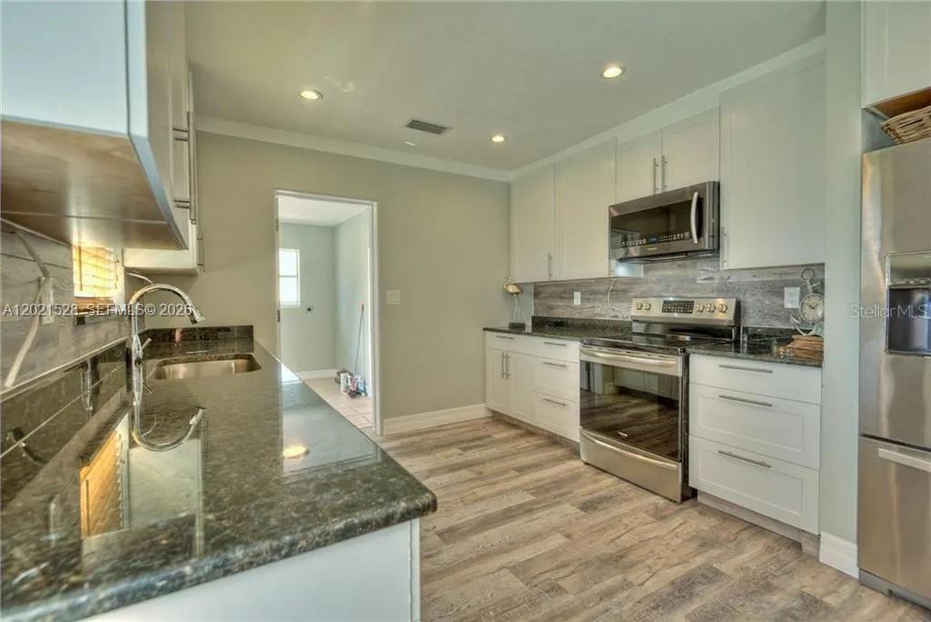 GOLFVIEW PARK - Residential