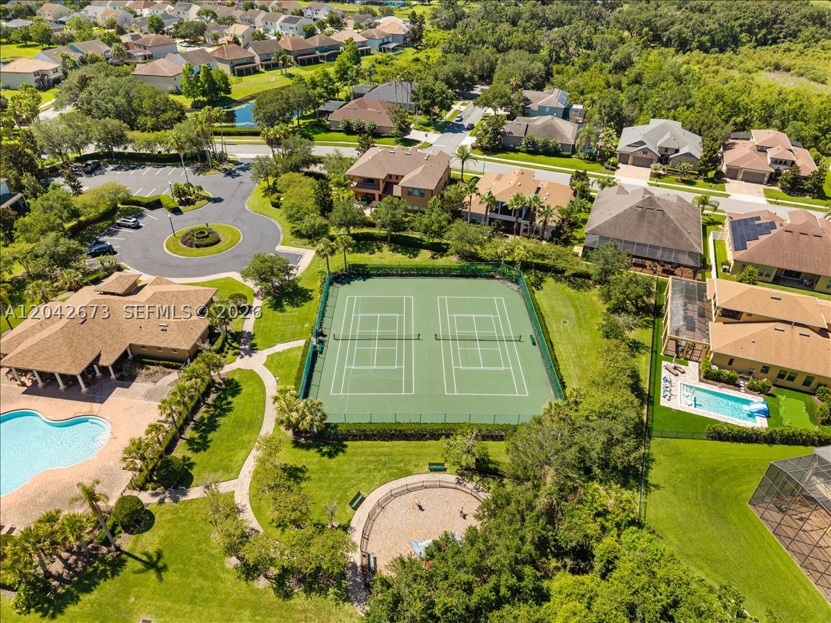 JOHNS LAKE POINTE - Residential