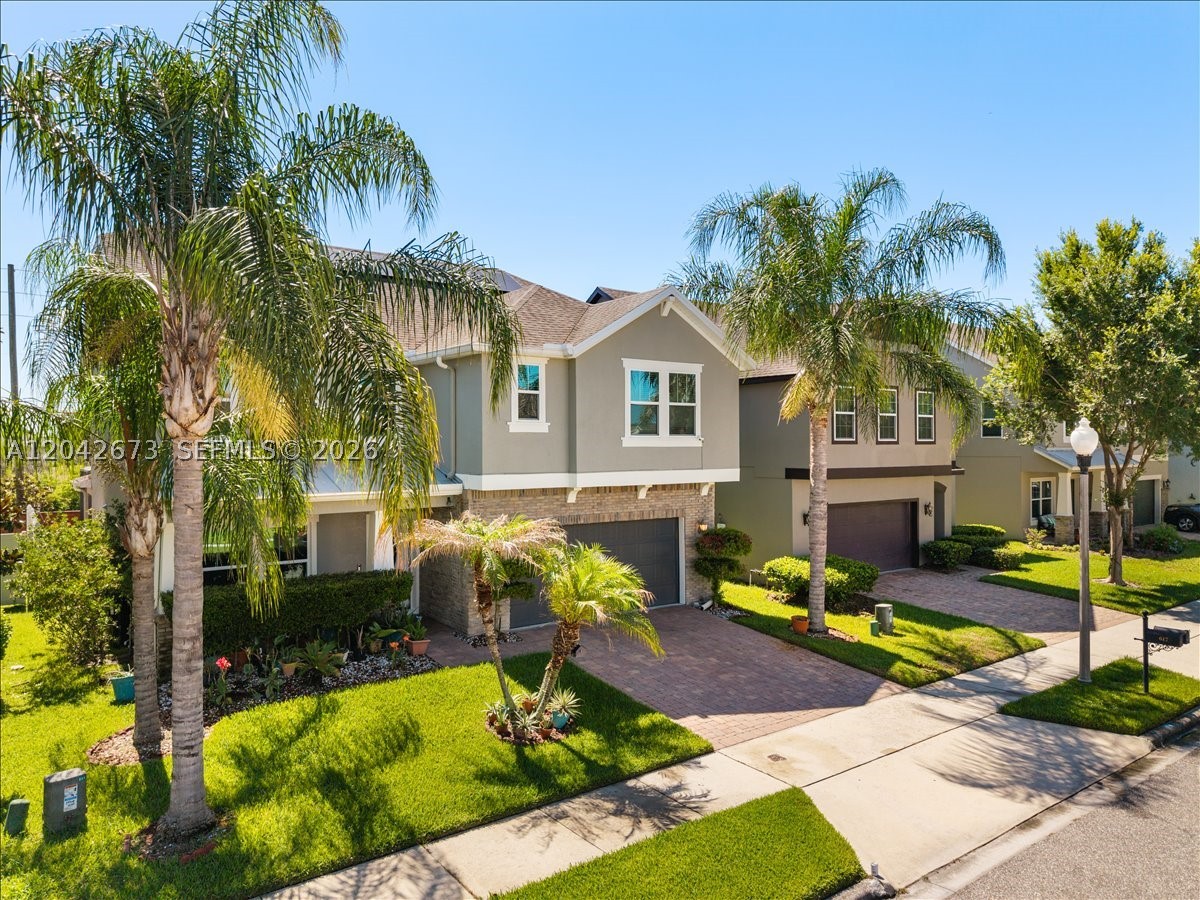 JOHNS LAKE POINTE - Residential