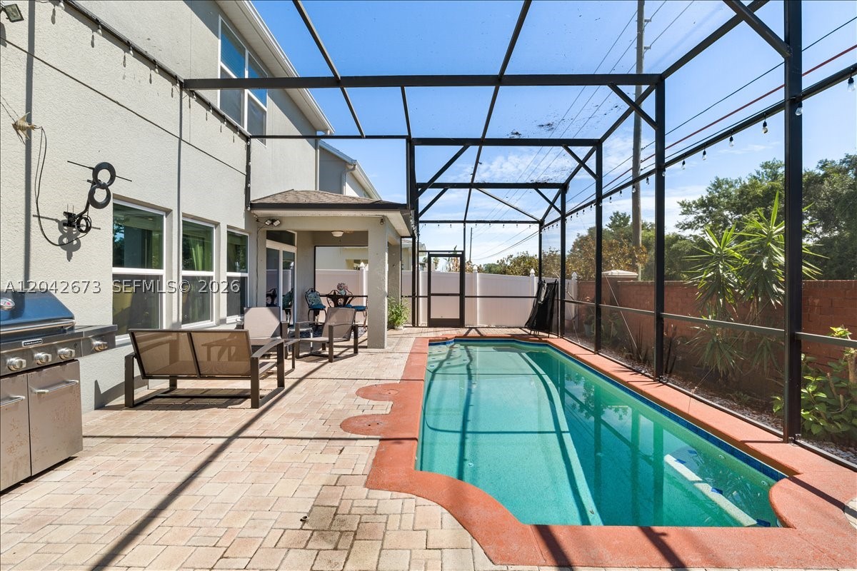 JOHNS LAKE POINTE - Residential
