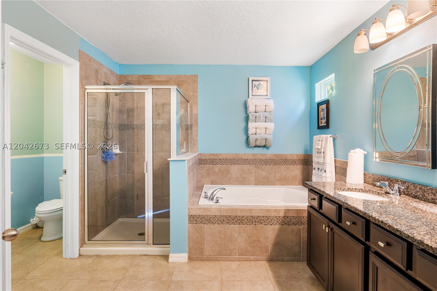 JOHNS LAKE POINTE - Residential