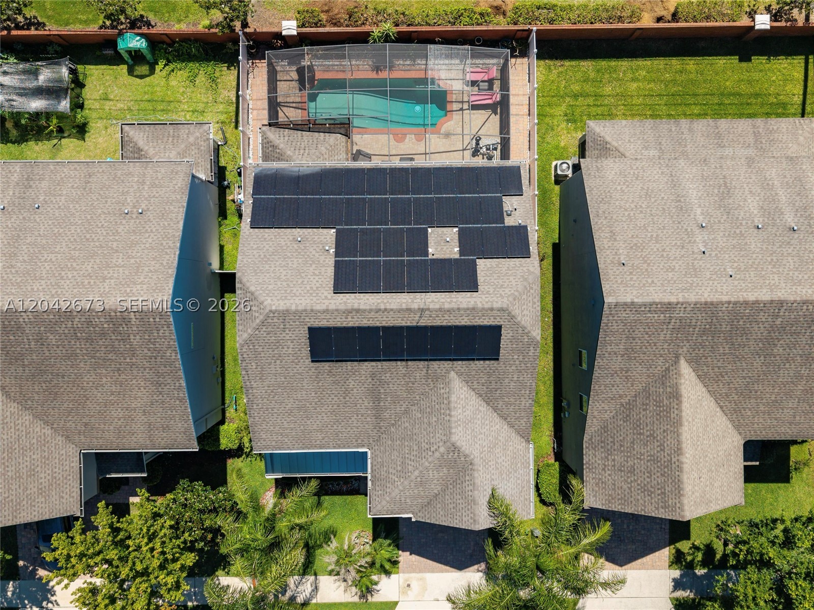 JOHNS LAKE POINTE - Residential