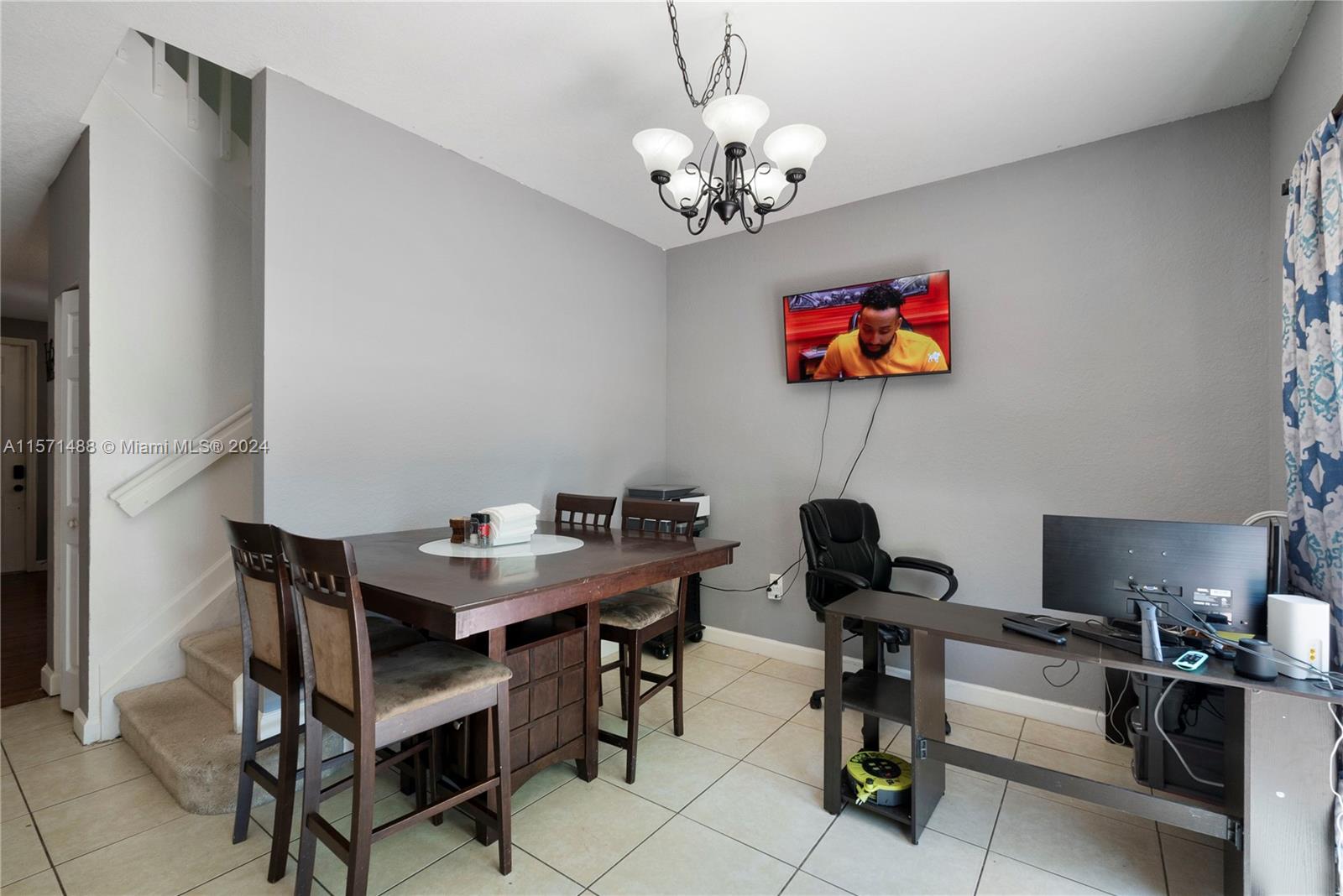 FLORIDIAN ISLES - Residential