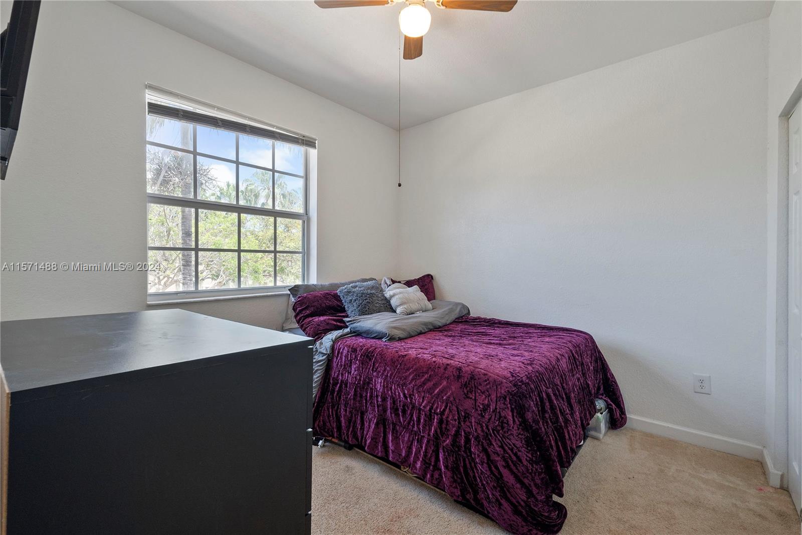 FLORIDIAN ISLES - Residential