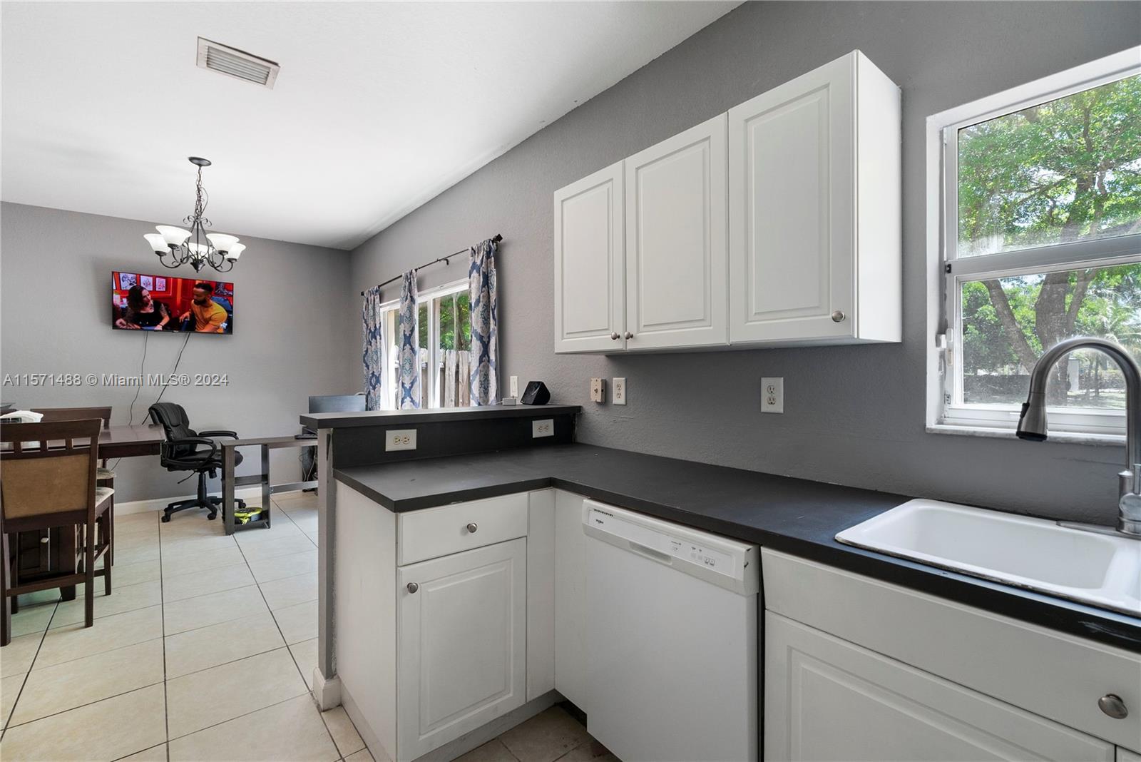 FLORIDIAN ISLES - Residential