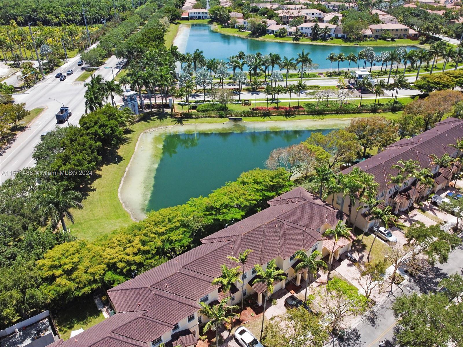 FLORIDIAN ISLES - Residential