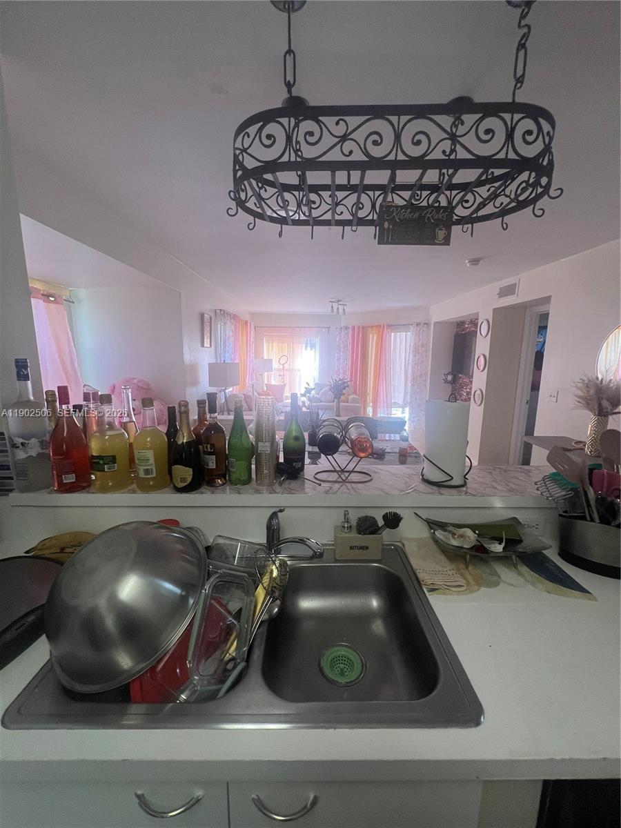PALM LAKE CONDO - Residential