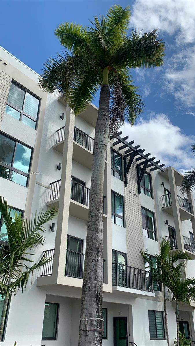 URBANA AT THE RESIDENCES - Residential