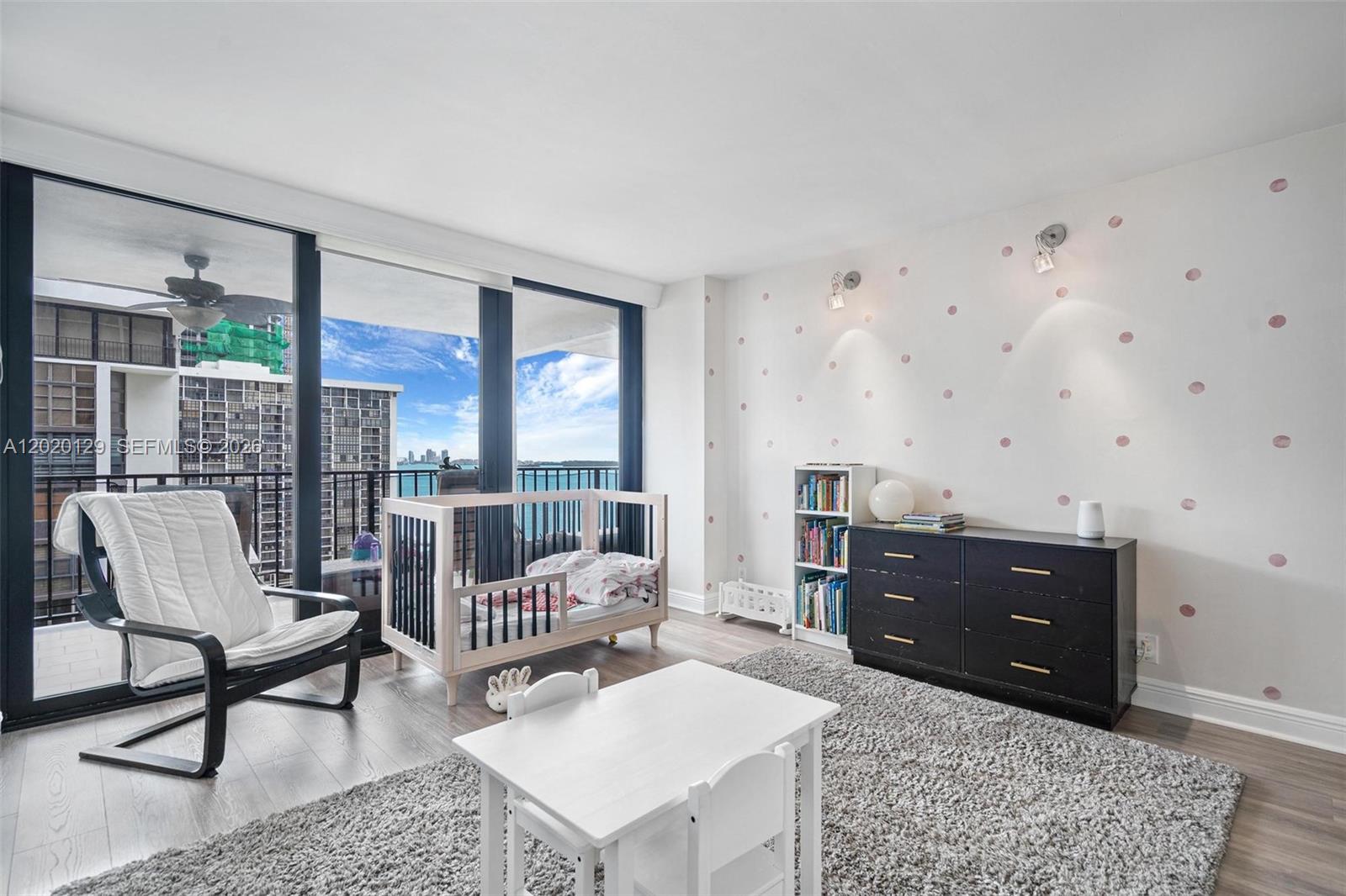 BRICKELL PLACE PHASE II C - Residential Lease