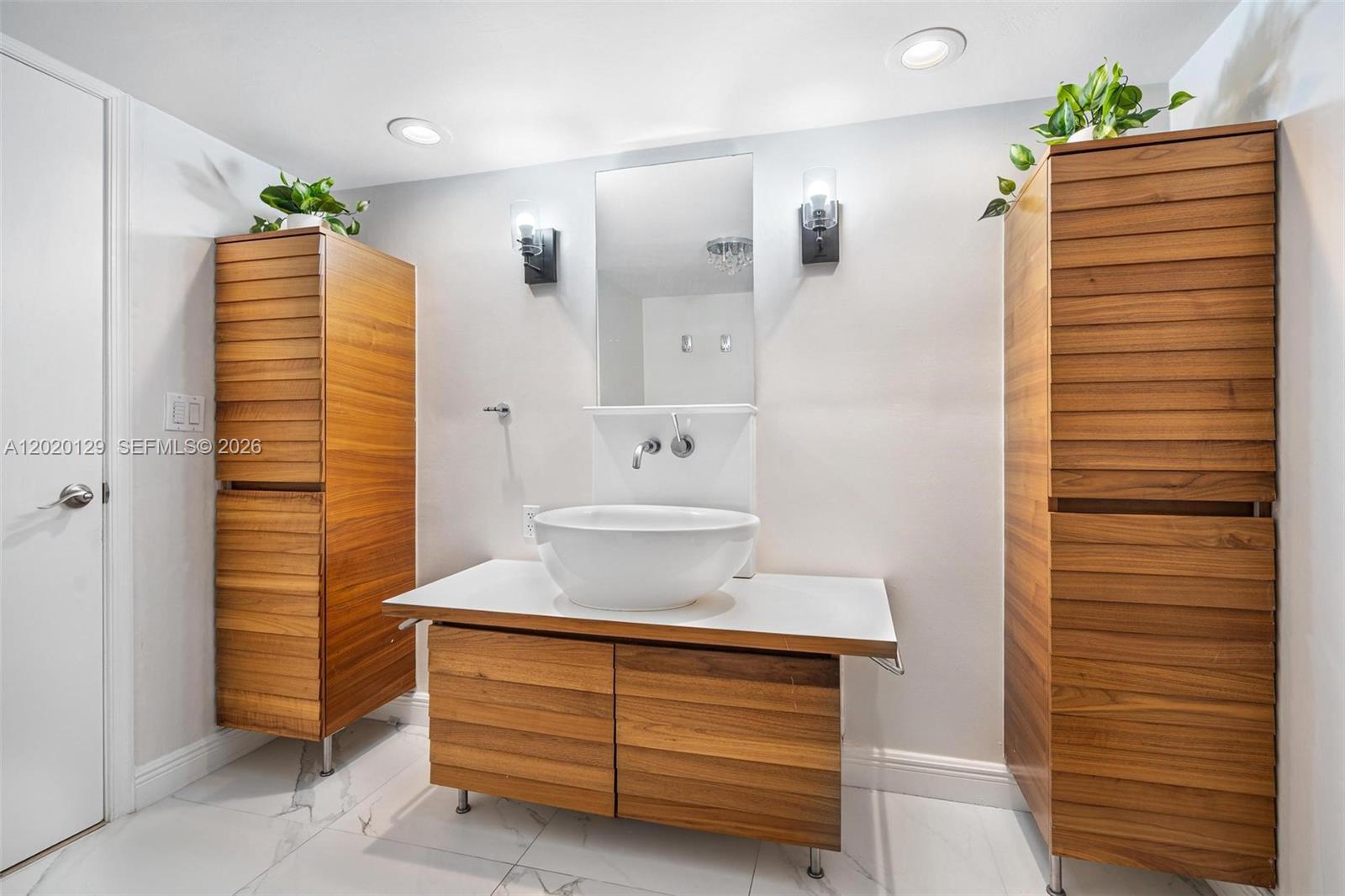 BRICKELL PLACE PHASE II C - Residential Lease