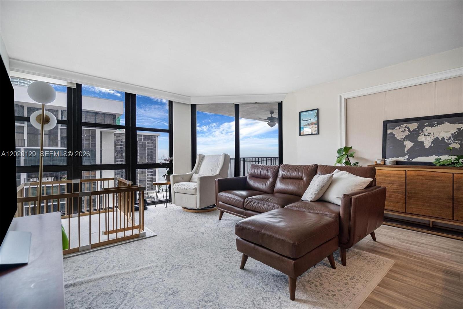 BRICKELL PLACE PHASE II C - Residential Lease