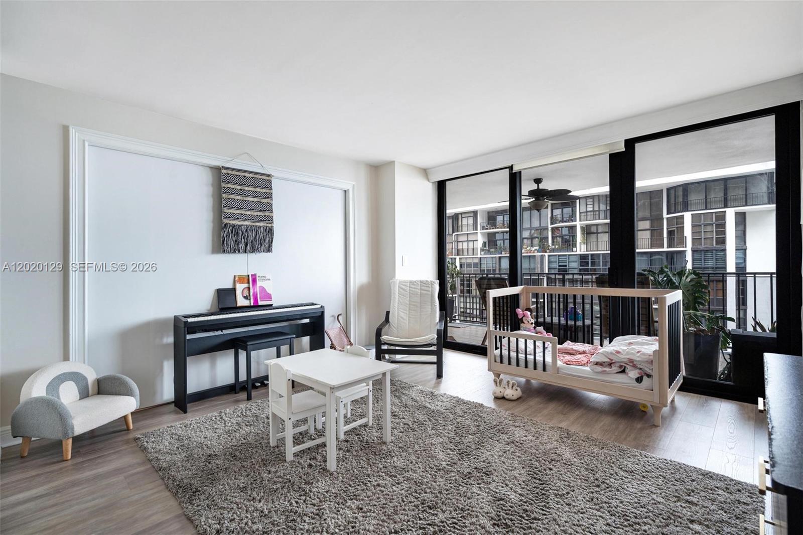 BRICKELL PLACE PHASE II C - Residential Lease