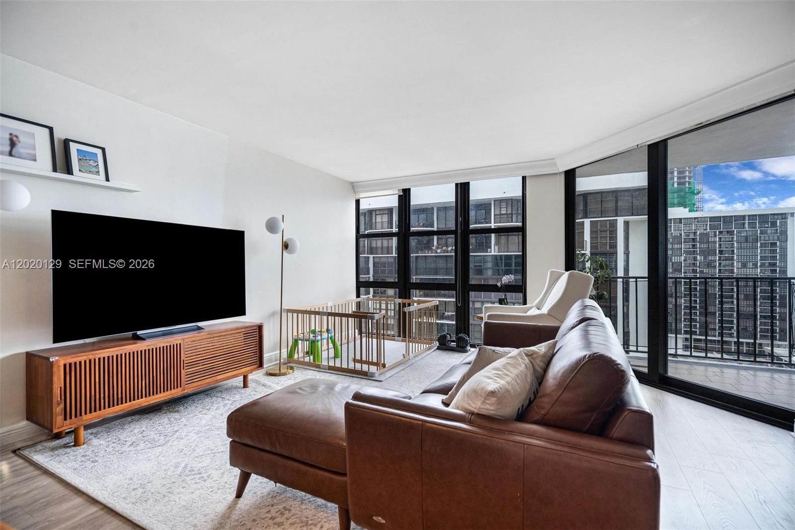 BRICKELL PLACE PHASE II C - Residential Lease