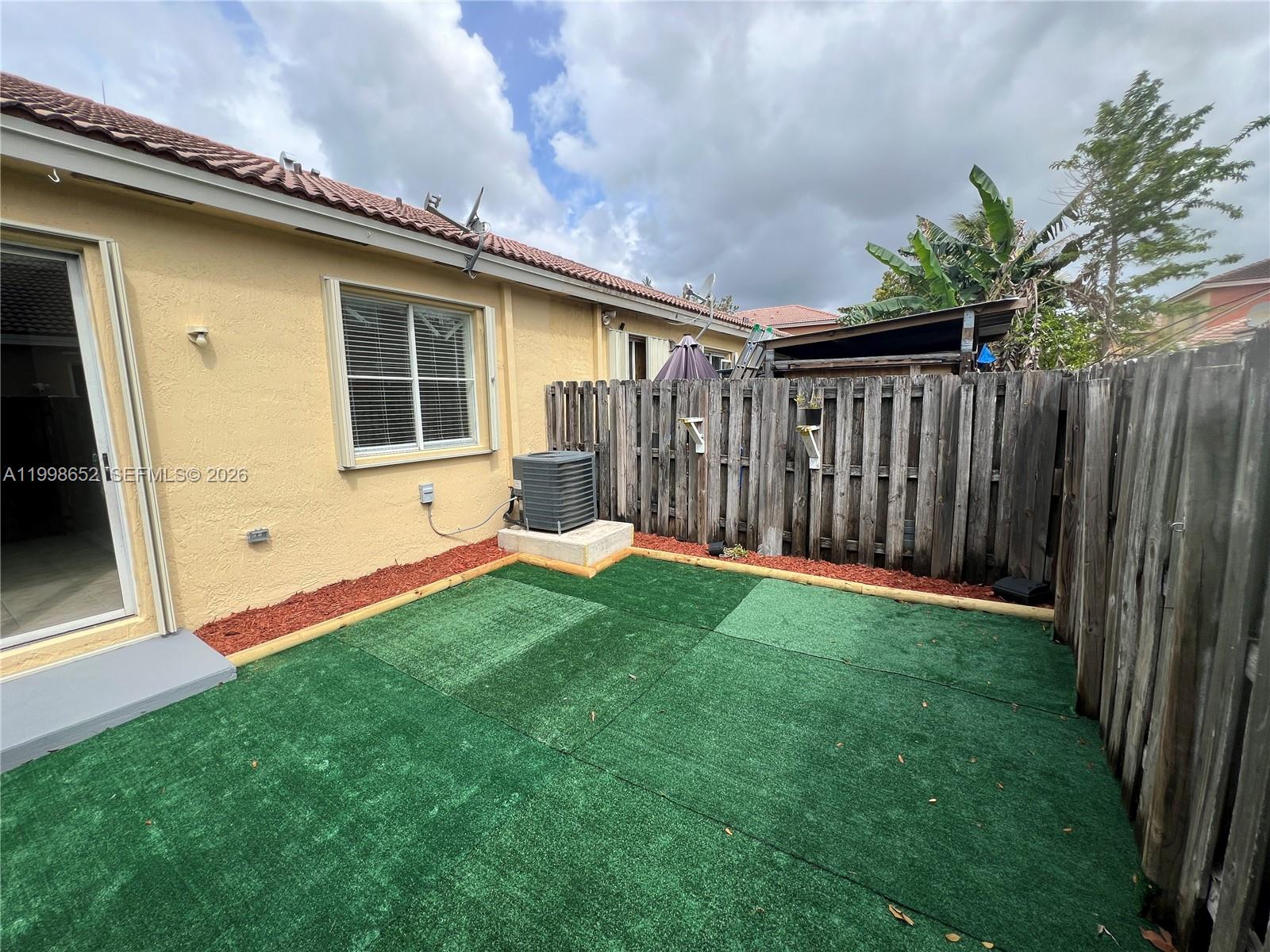 MOWRY VILLAS - Residential