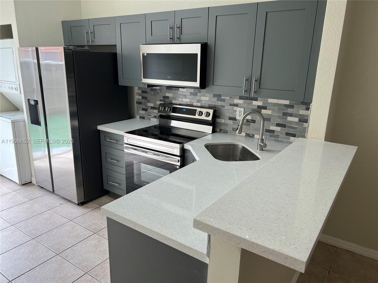 MOWRY VILLAS - Residential