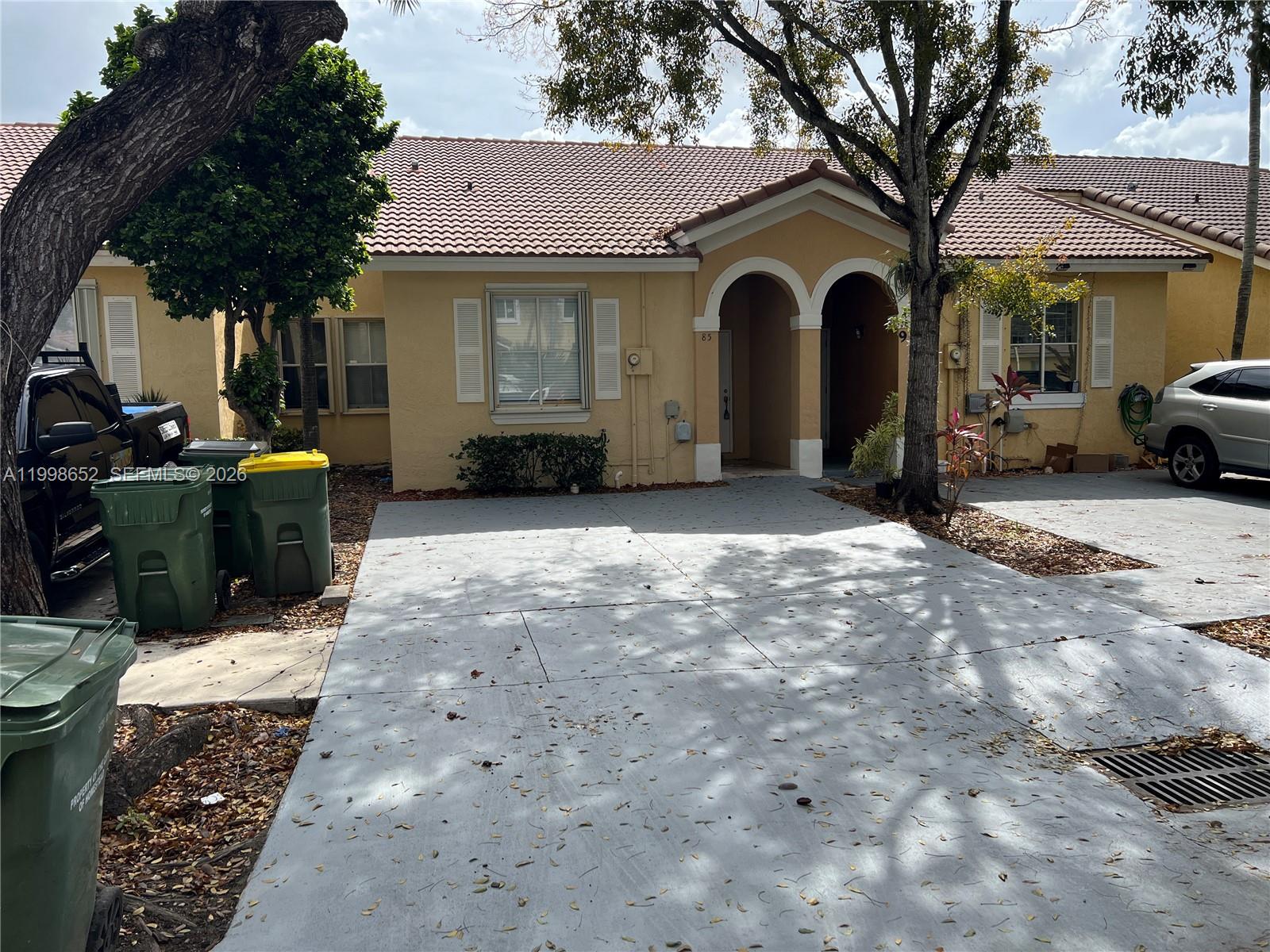 MOWRY VILLAS - Residential
