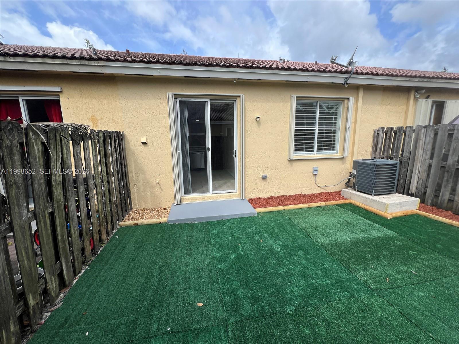 MOWRY VILLAS - Residential