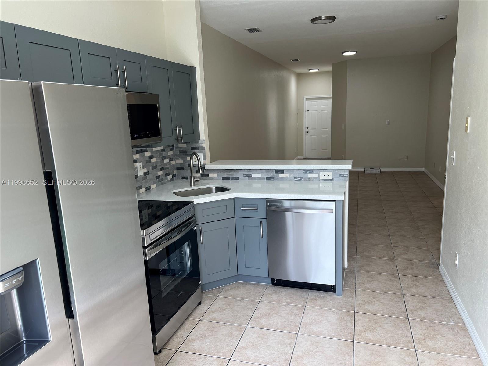 MOWRY VILLAS - Residential