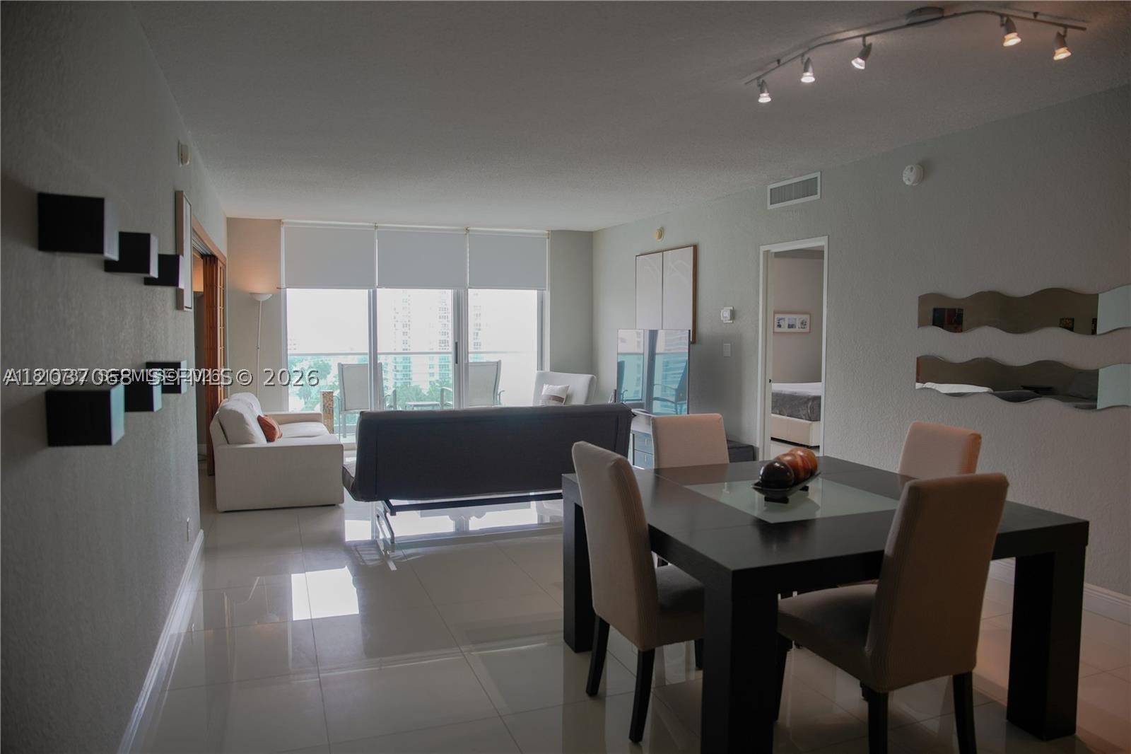 SIAN OCEAN RESIDENCES CON - Residential