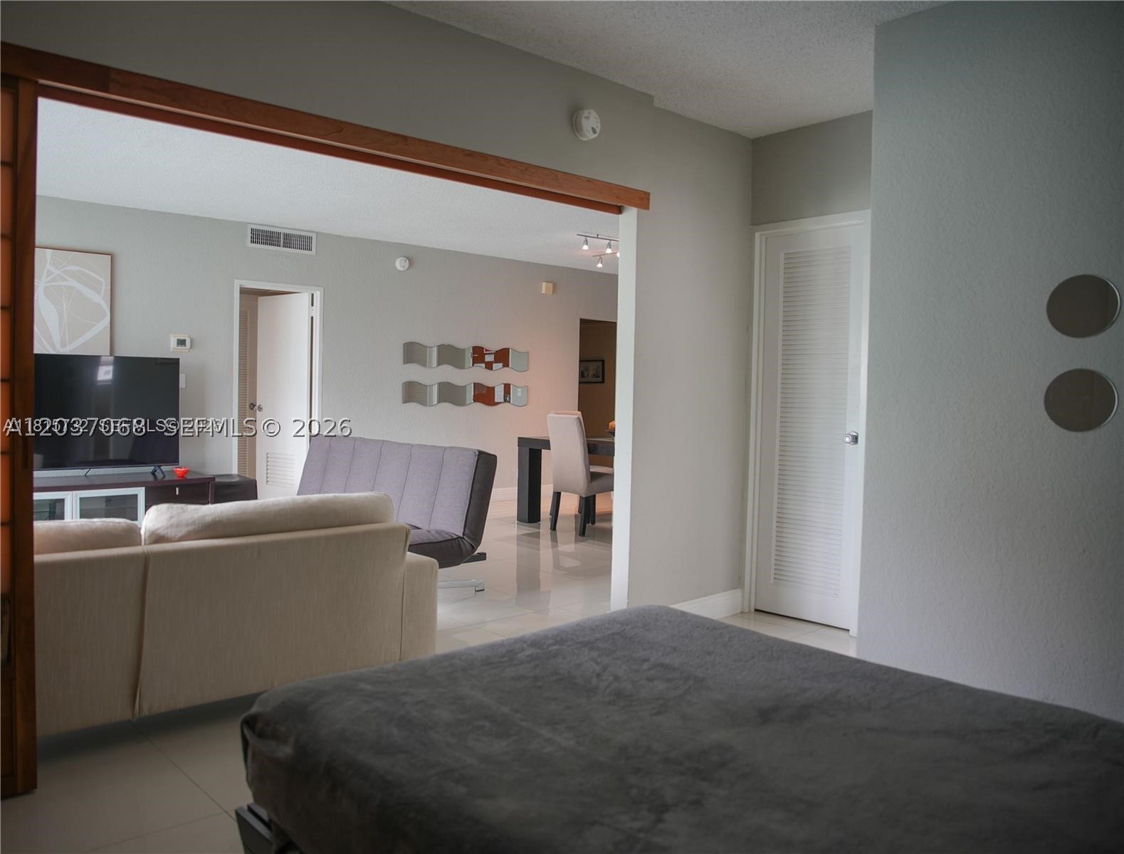 SIAN OCEAN RESIDENCES CON - Residential
