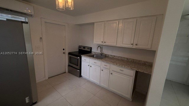 JOHN H MAX SUB RESUB - Residential Lease