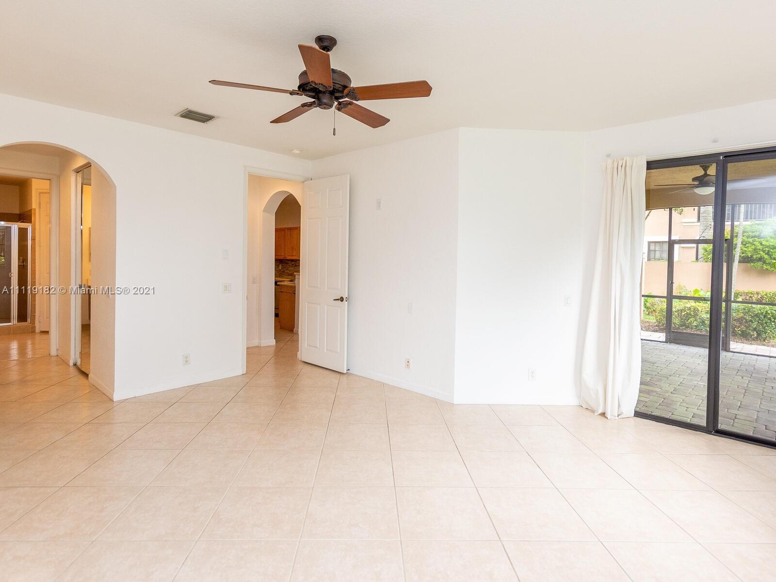 COURTSIDE AT WESTON HILLS - Residential