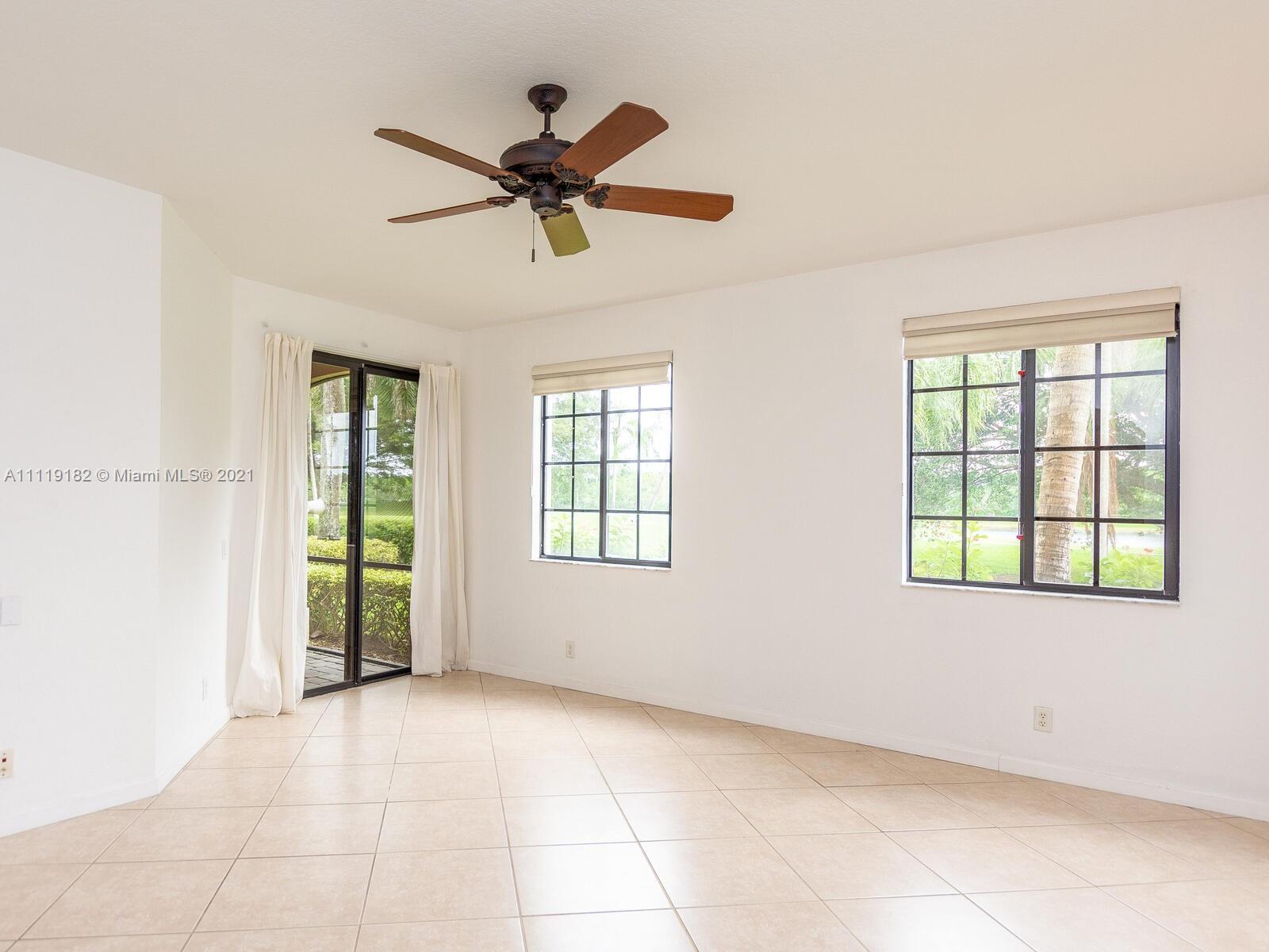 COURTSIDE AT WESTON HILLS - Residential