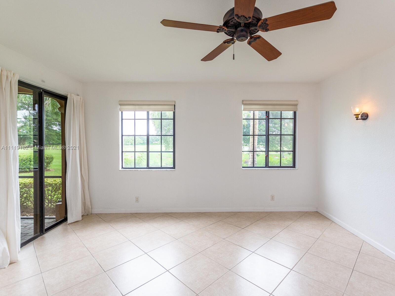 COURTSIDE AT WESTON HILLS - Residential