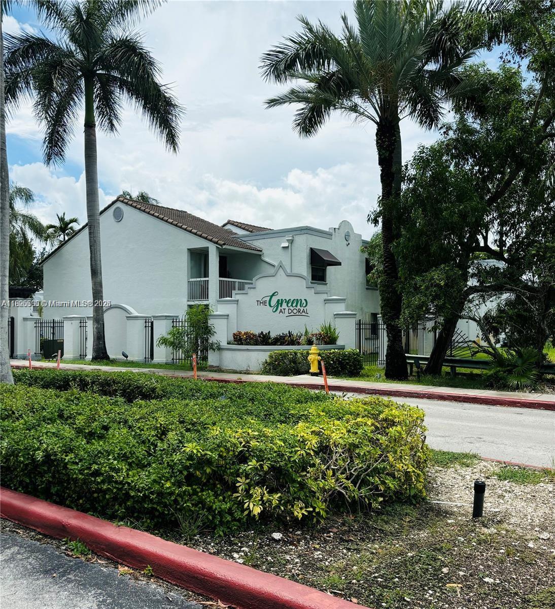 BEAUTIFUL FIRST FLOOR APARTMENT CENTRALLY LOCATED IN THE GREENS AT DORAL CONDOMINIUM. 1 ASSIGNED PARKING SPACE WITH OPTIONAL EXTRA SPACE IN GUEST PARKING. CLOSED, GATED COMMUNITY, POOL, GYM, RACQUETBALL, TENNIS & MUCH MORE. 2 BED / 2 BATH, GRANITE COUNTERTOPS, WASHER & DRYER INSIDE THE UNIT, OPEN BALCONY OVERLOOKING TENNIS CTS, WALKING DISTANCE TO CLUB & TENNIS COURTS.