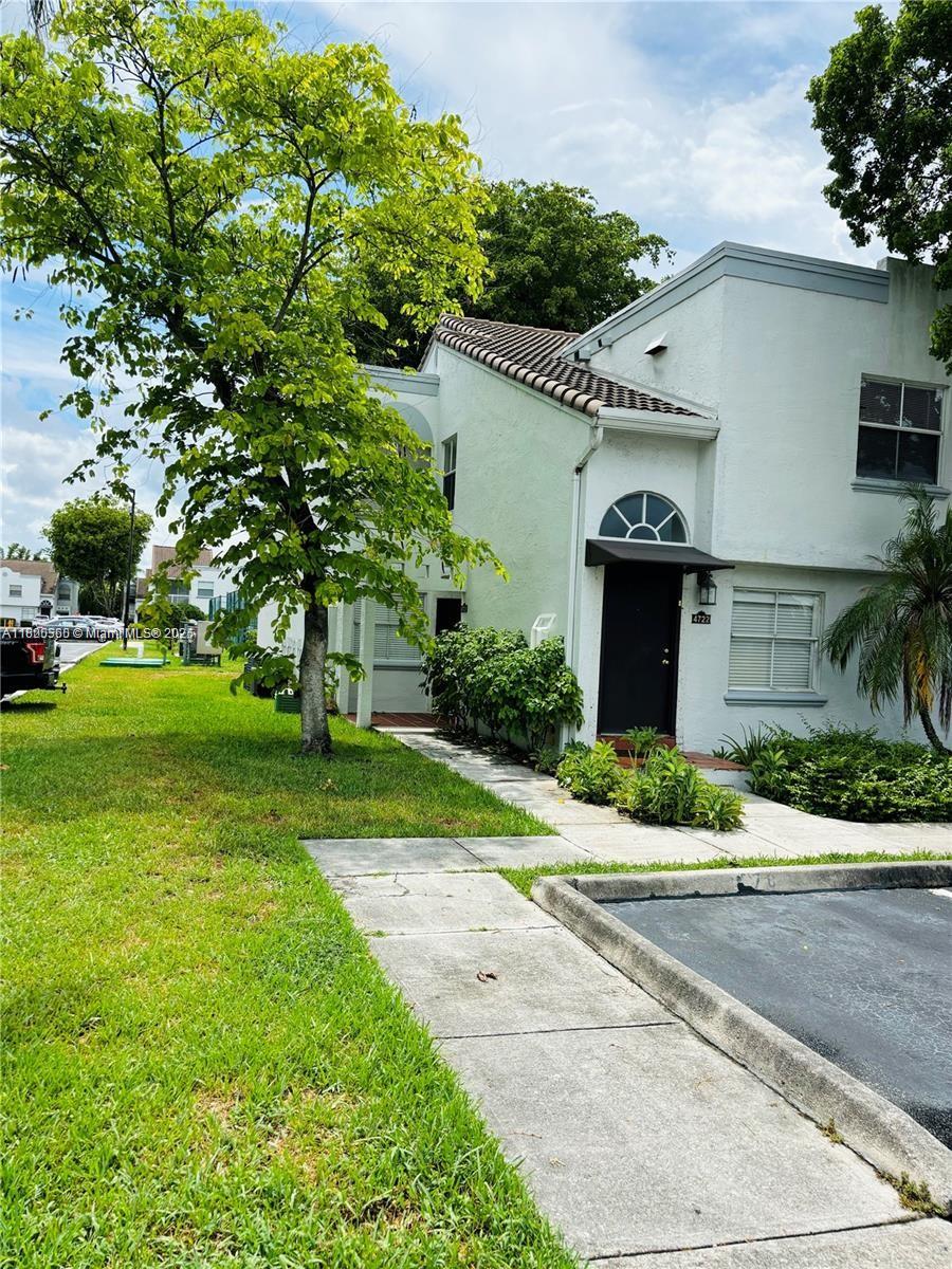 THE GREENS AT DORAL CONDO - Residential Lease